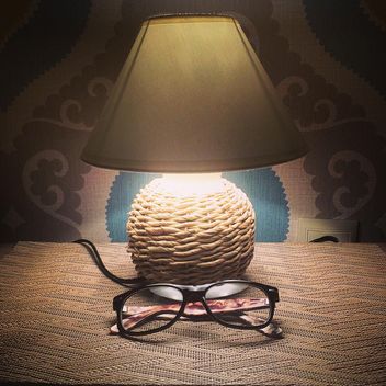 Night lamp and glasses - image gratuit #183273 
