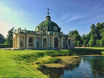 Grotto pavilion, Moscow - image #186873 gratis
