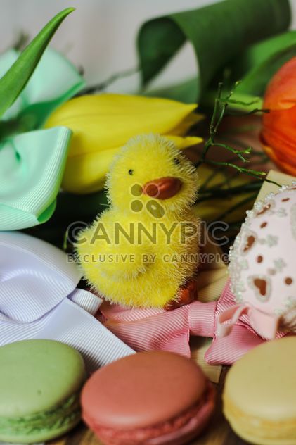Decorative Easter chicken and macaroons - Free image #187553