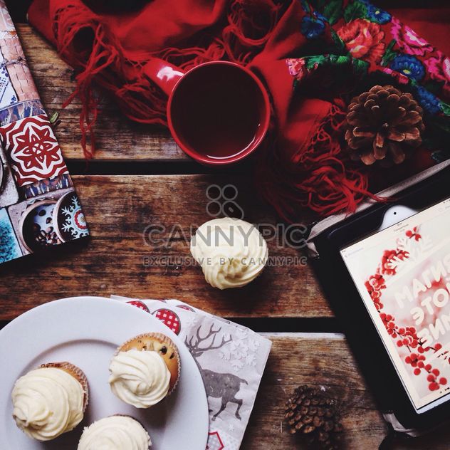 Cup of tea and carrot cupcakes - Free image #198433