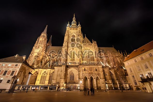 cathedral in czech republic at night,st. vitus cathedral - бесплатный image #198613