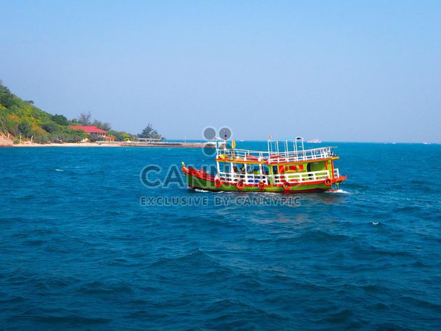Boat in sea at Pattaya, Thailand - image #201493 gratis