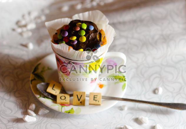 Decorated cupcake in a cup - бесплатный image #273883