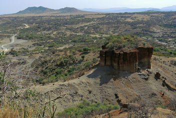 Tanzania (Oldupai Gorge) The bones of the earliest hominids dated 3.6 million years ago found here - Free image #301903