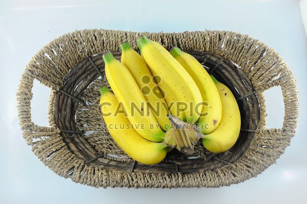 Bunch of bananas in basket - image gratuit #304623 