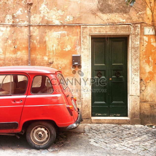Old red Renault car - image gratuit #332273 