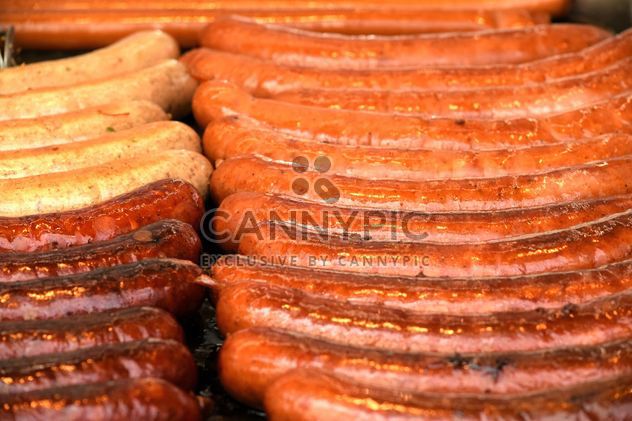 Closeup of tasty grilled sausages - бесплатный image #348633