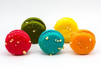 Tasty colorful macaroons - image gratuit #428733 