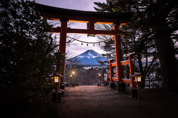 Mount Fuji - Fujiyoshida, Japan - Travel photography - Kostenloses image #451463