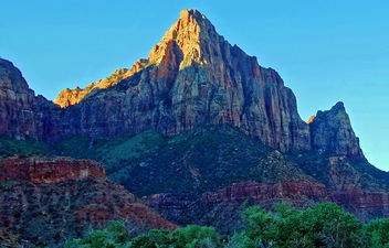 First Beams on The Watchman, Zion NP 2014 - image gratuit #459233 