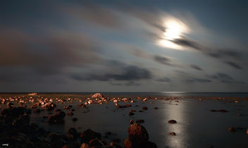 Piedras bajo la luna - image gratuit #463813 
