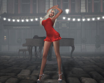 Wearing a red dress makes a statement... - image gratuit #471703 