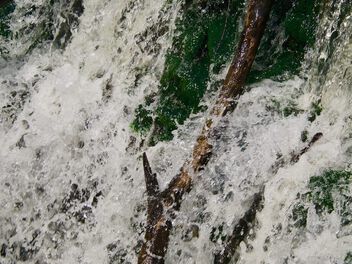 Water Over the Dam - image #498653 gratis