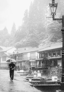 Rain in Ginzan Onsen - image #500163 gratis
