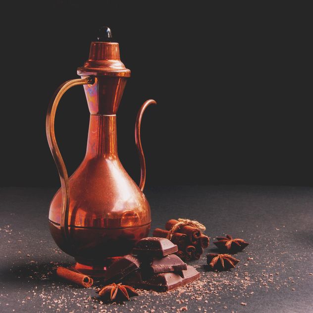 Teapot, chocolate and spices - image gratuit #136683 