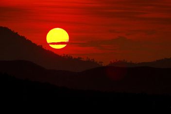 Sunset in mountains - бесплатный image #183483