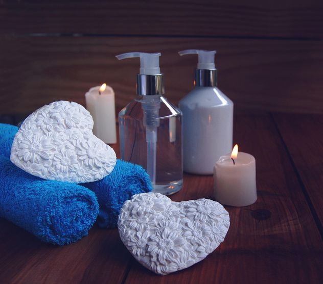 romantic set of bath and decorative hearts - бесплатный image #183973