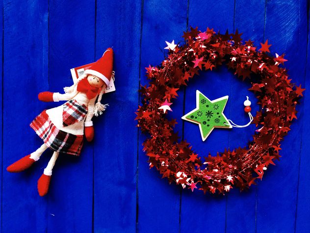 Christmas decorations on blue background - image gratuit #186603 
