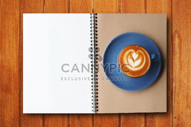 Coffee and notebook - image #186973 gratis