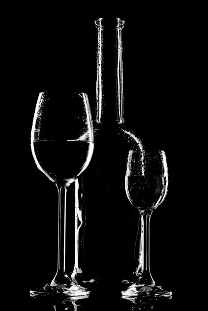 wine glasses and bottle silhouette - image #187673 gratis