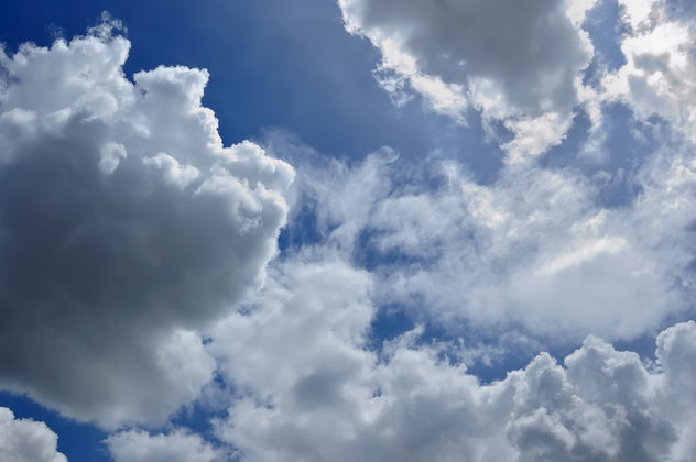 Clouds on Blue Sky - Kostenloses image #280783