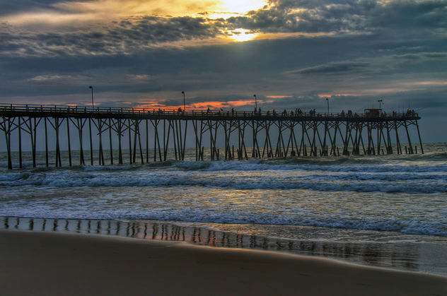 Sunrise at Kure Beach Pier, North Carolina - image #293003 gratis