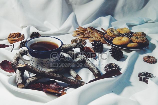 Black tea and cookies - image #302853 gratis