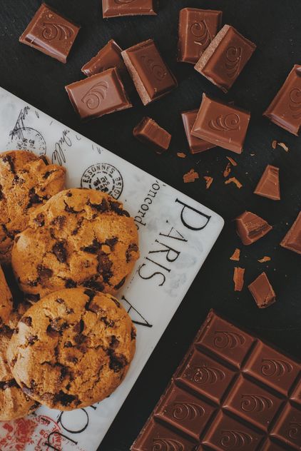 Chocolate chip Cookies and chocolate - бесплатный image #303233
