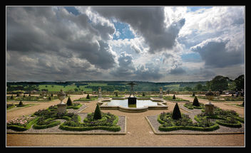 Lord Harewoods garden - image #306143 gratis