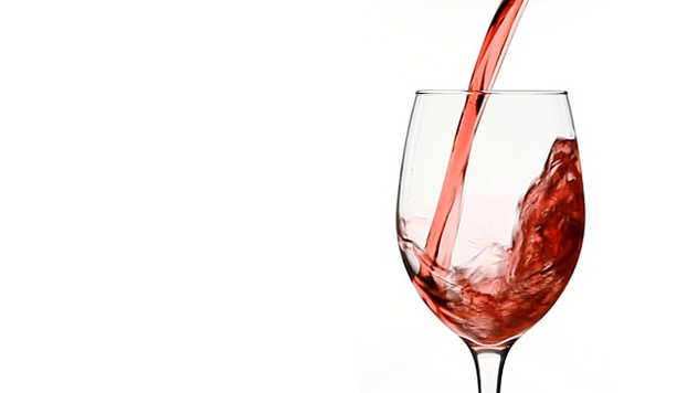 Pouring Red Wine in to Wine Glass - image #317313 gratis