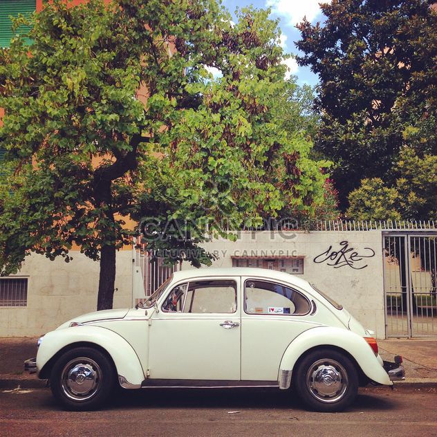 Volkswagen Beetle car - image gratuit #331343 