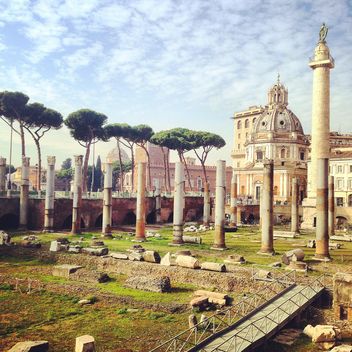 Roman Forum in Rome, Italy - image gratuit #331793 