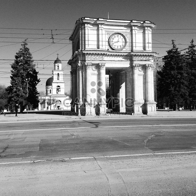 Triumphal Arch at Great National Assembly Square, Chisinau - image gratuit #332103 
