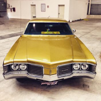 Golden retro car - бесплатный image #332243