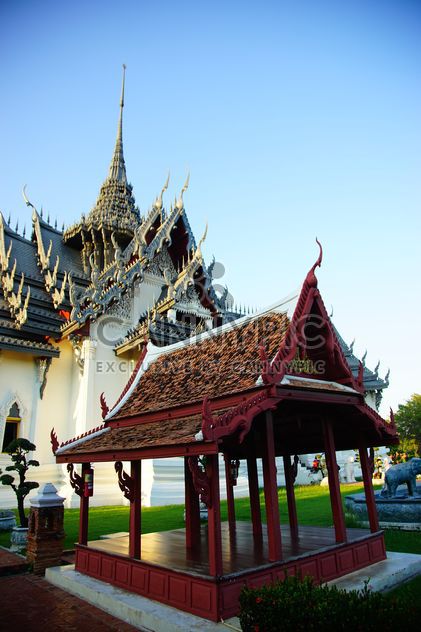 Palace pavilion in front of Thai castle - image #334203 gratis