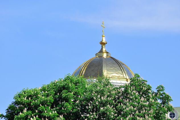 Dome of church against clear blue sky - Free image #346623