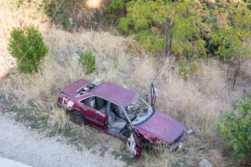 abandoned car - Kostenloses image #397743