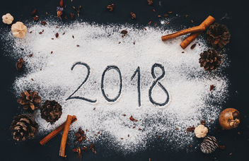 New Year flatlay. 2018 written with flour an and other seasonal ingredients.jpg - Kostenloses image #450733