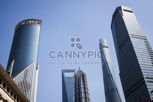 Skyscrapers in Shanghai, China - image #452283 gratis
