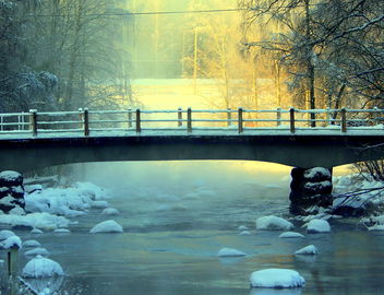 The bridge and sunrays - image #466473 gratis