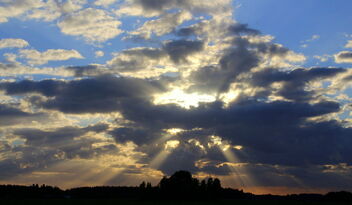 Cloudy evening - image #491003 gratis
